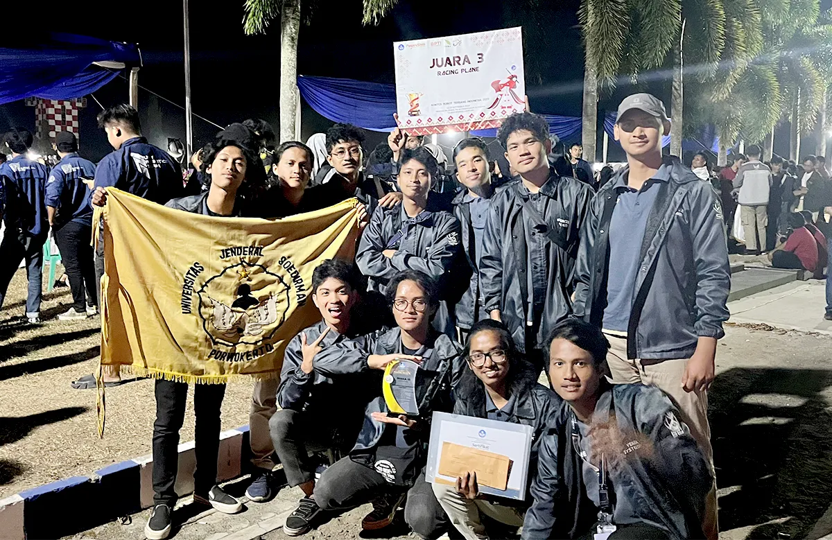 Tim Biantara UNSOED Juara 3 Kontes Robot Terbang Indonesia Divisi Racing Plane